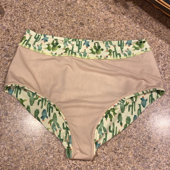 MOTT50 UPF 50+ 2 Piece Swim Suite Bikini Cactus Green Yellow L Removable Pads - Picture 13 of 16